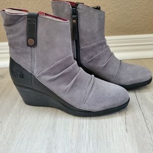 NIB Northface boots